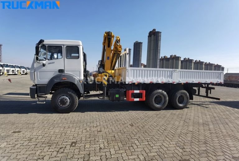 6X4 BEIBEN 2434 10 roues grue montée sur camion