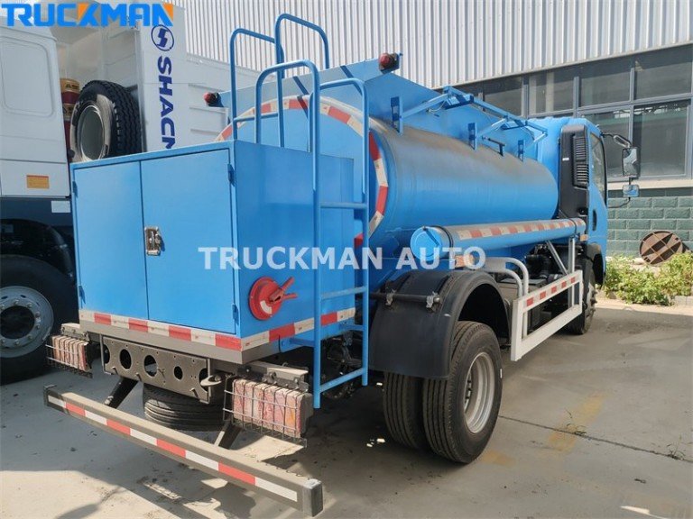 Camion-citerne à carburant SINOTRUK