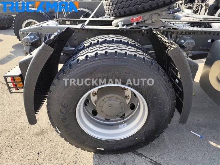 SINOTRUK HOWO Tractor Head Tire