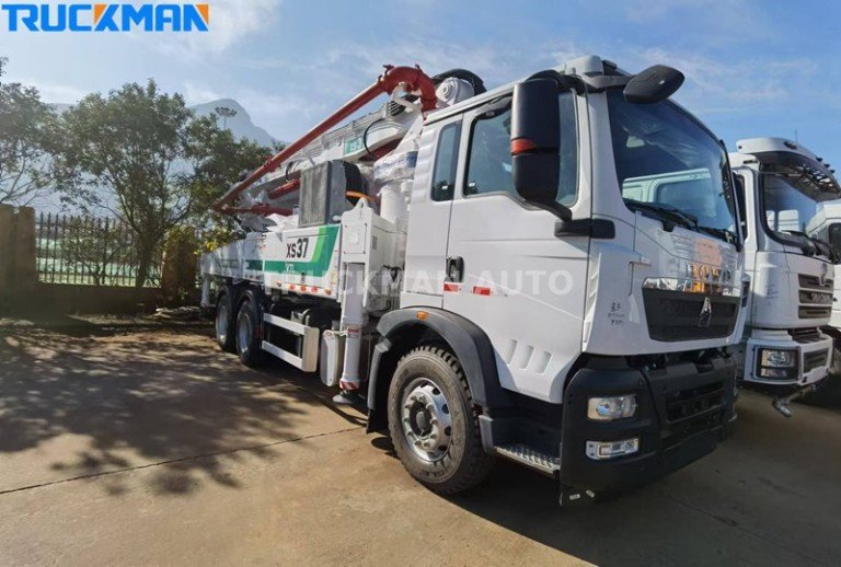 Camion pompe HOWO 6X4