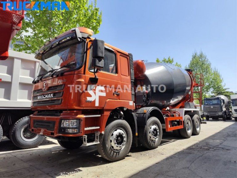 Camion mélangeur SHACMAN