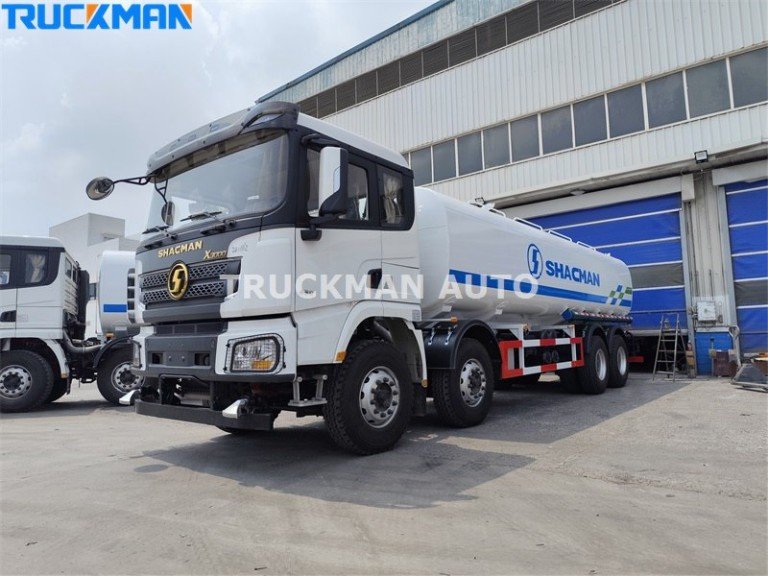 Camion-citerne à eau SHACMAN