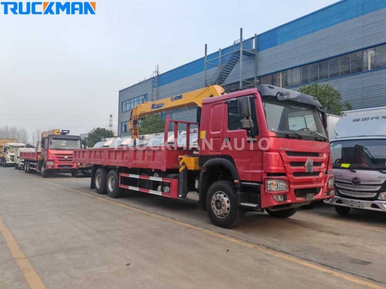 SINOTRUCK HOWO 6x4 Camion-grue