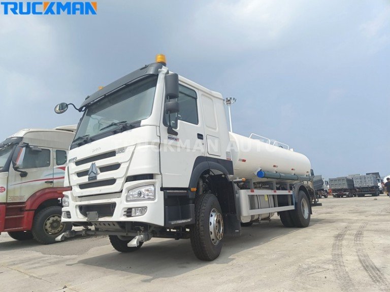 SINOTRUK HOWO Camion-citerne 4x2